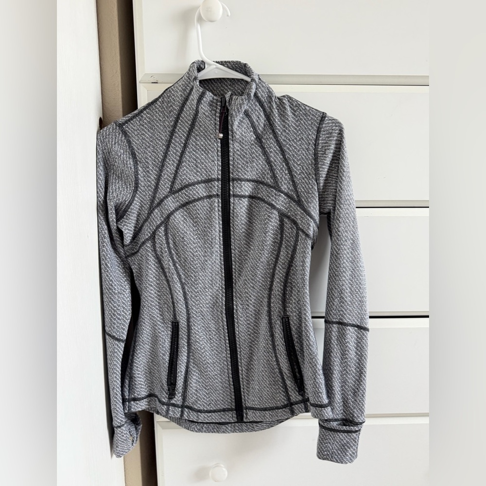 Lululemon Define Jacket Gray Size S Full Zip Fitted Athleticism Shirt